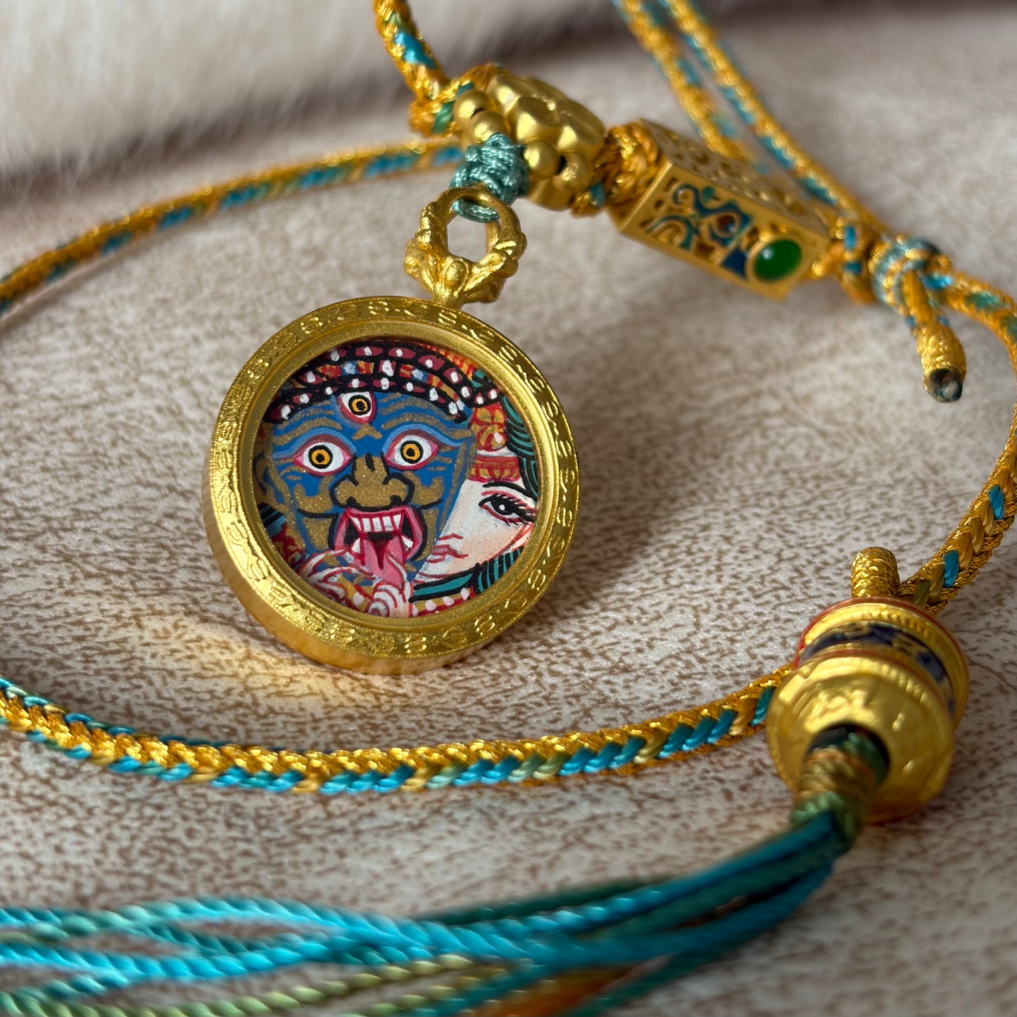 collier