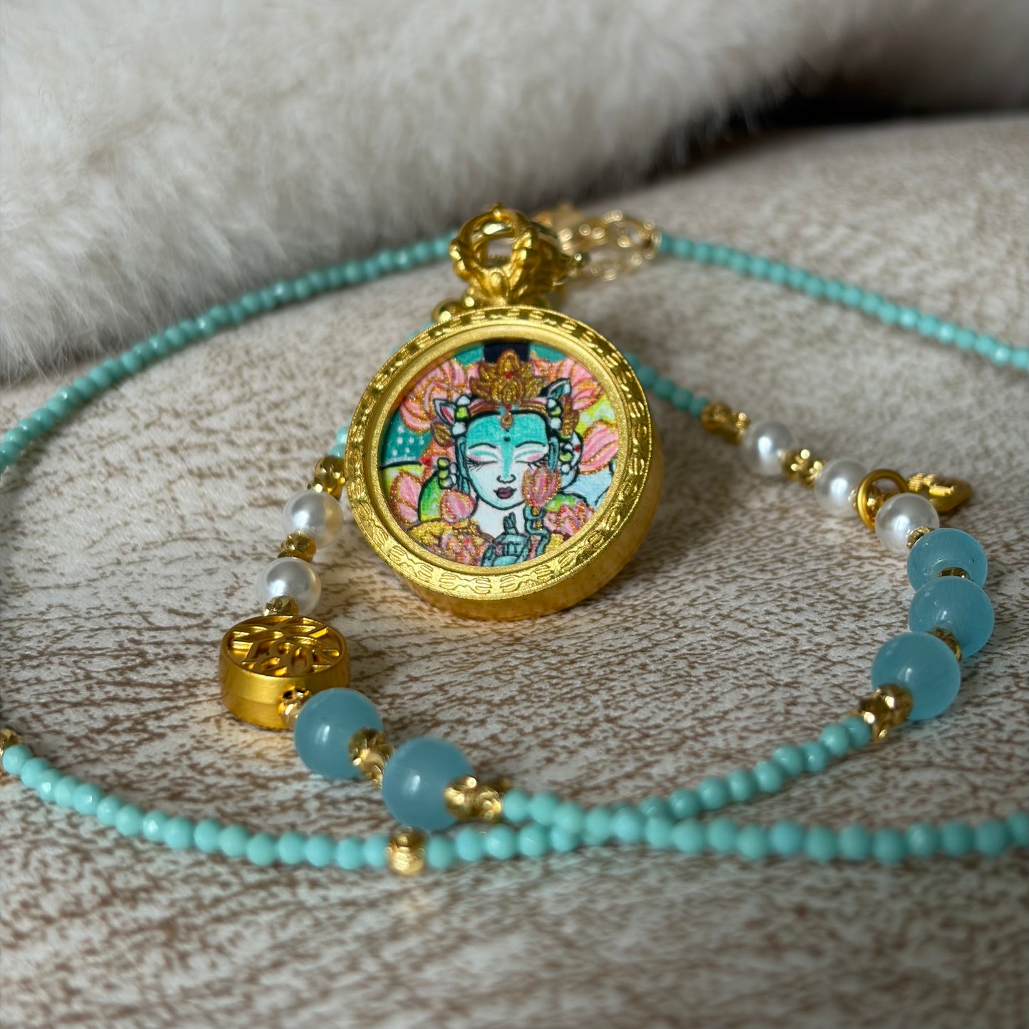 collier