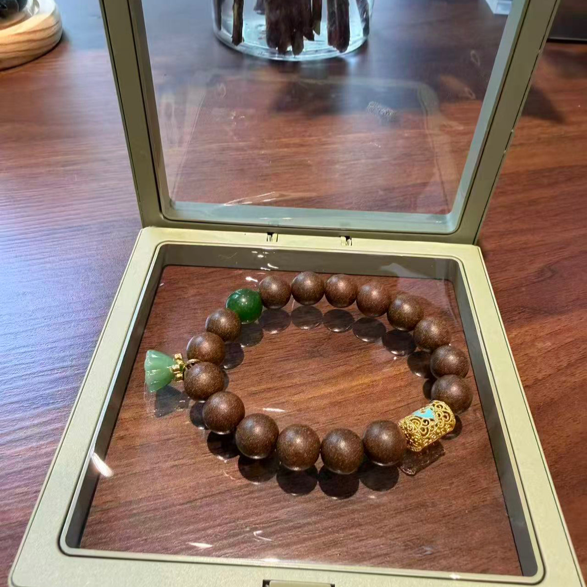 Bracelet aux herbes médicinales chinoises "Brume de Poire & Bois Sacré"
