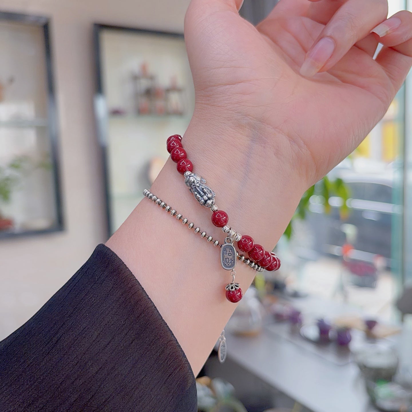 Bracelet en pierle de cinabre violet doré