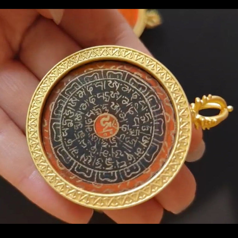 Six-Syllable Mantra (六字真言) Thangka Pendant