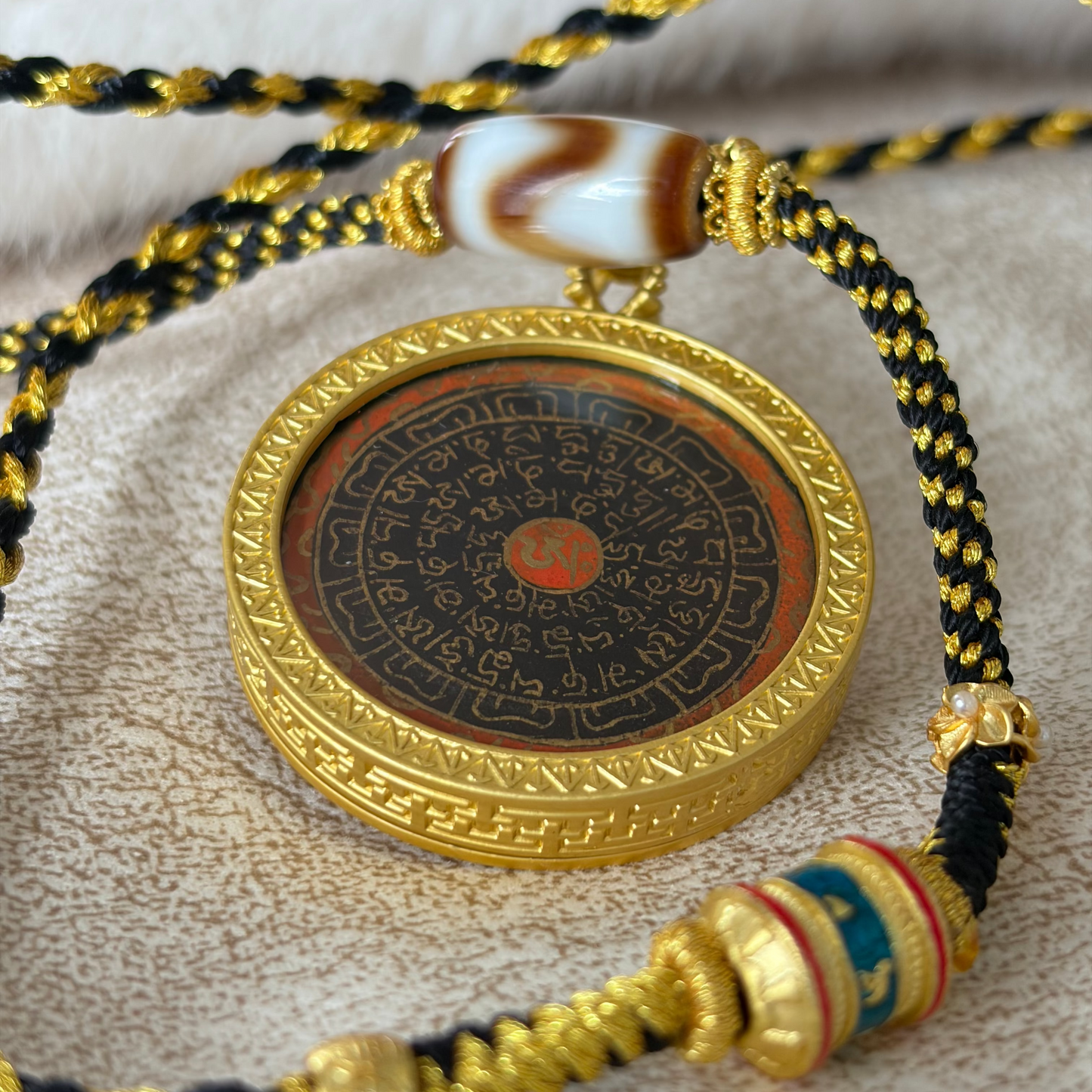 Six-Syllable Mantra (六字真言) Thangka Pendant