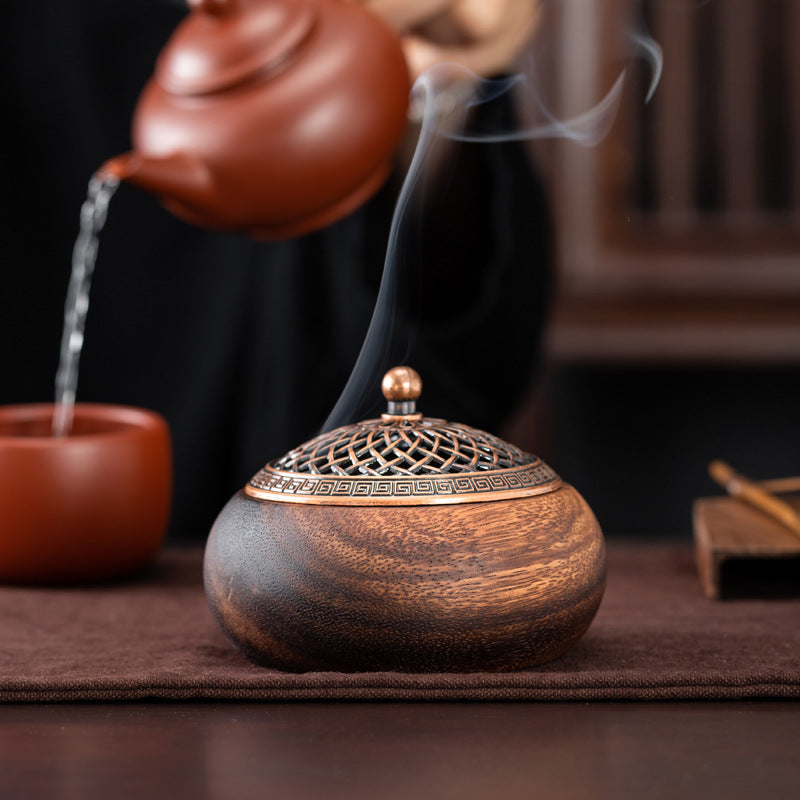 Encensoir en noyer massif